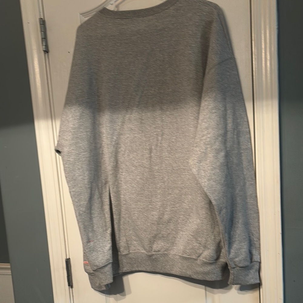Strawberry Shortcake Theme Gray Crew Neck Sweatshirt XL Oversized - Picture 4 of 5